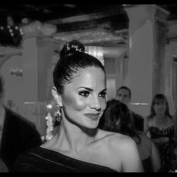 Meet your Posher, Jessica - Picture 1 of 1